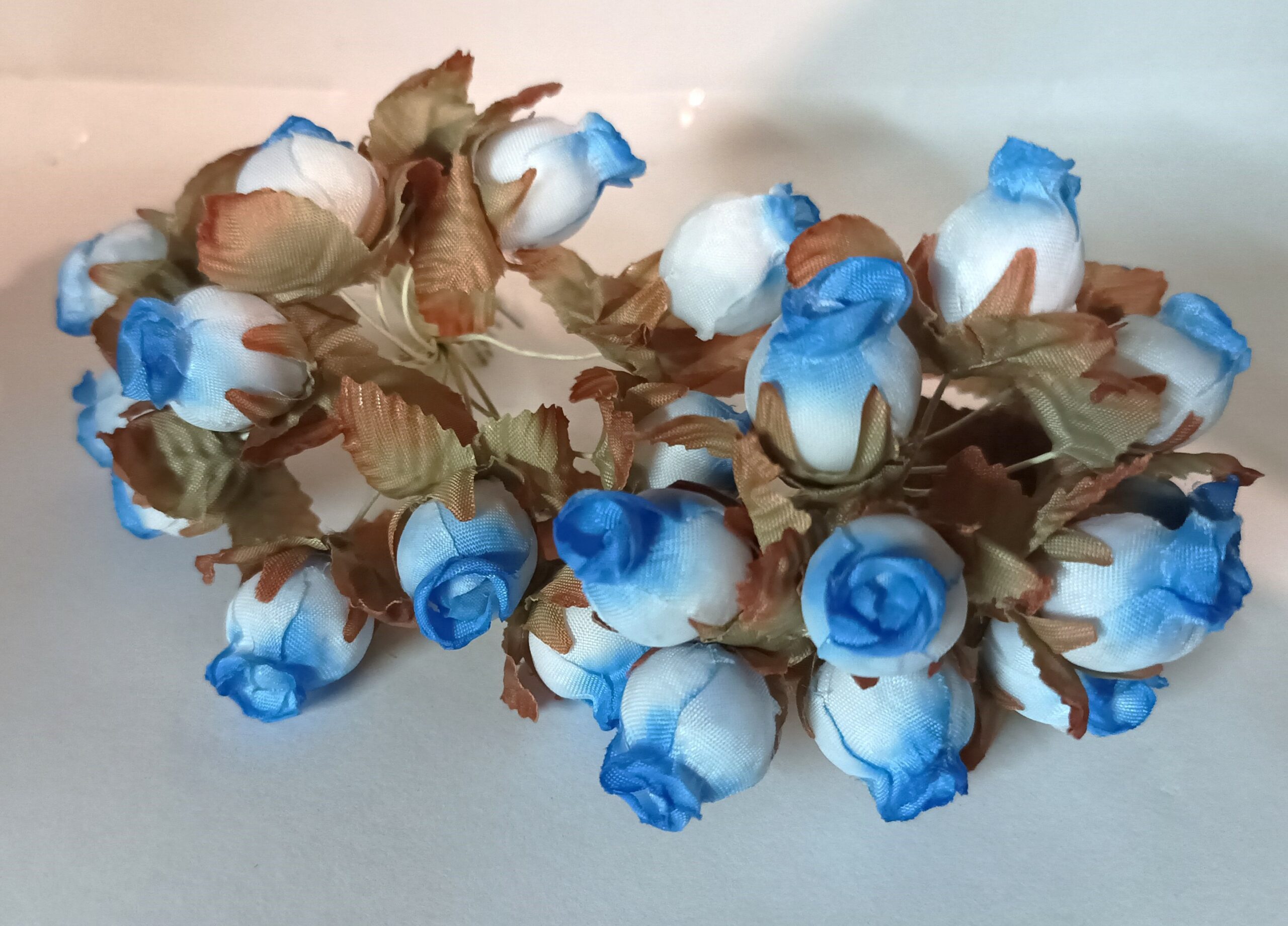 Mini Rose bleu feuille marron- Fleurs tissu satin - Lot de 24 pièces 02
